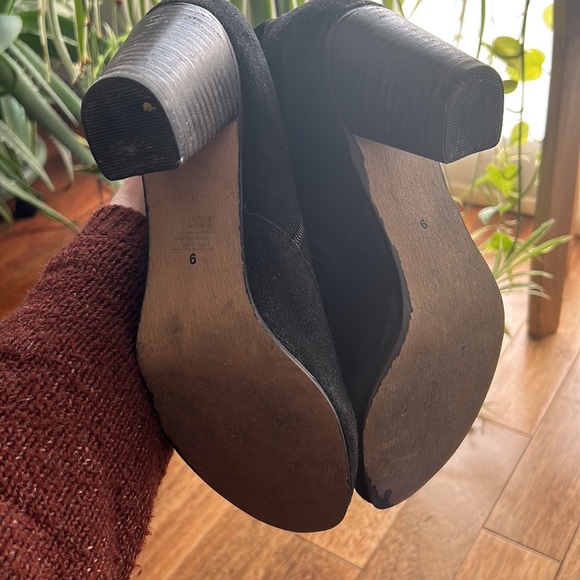 Anthropologie Seychelles Seude Ankle Boots Black Side Zip Stacked Heel 9 - Picture 4 of 6